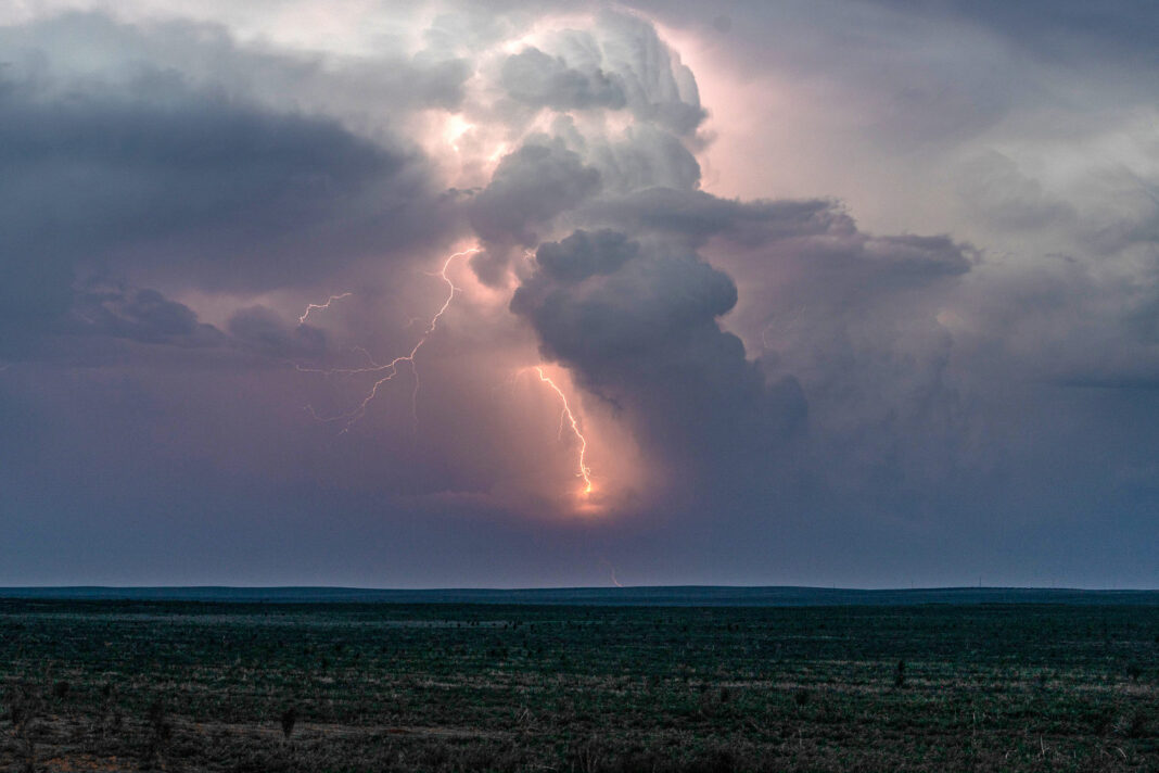 At least 3 dead after tornadoes sweep through North Dakota