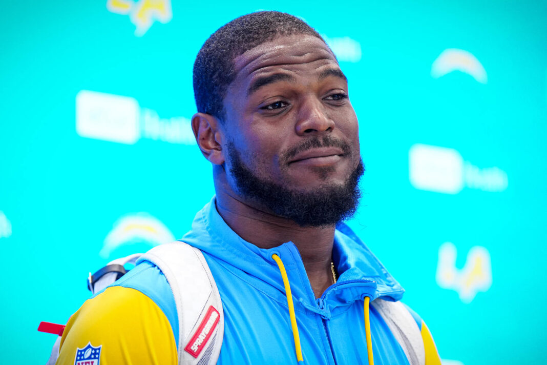 Chargers linebacker Denzel Perryman arrested on alleged weapons violations